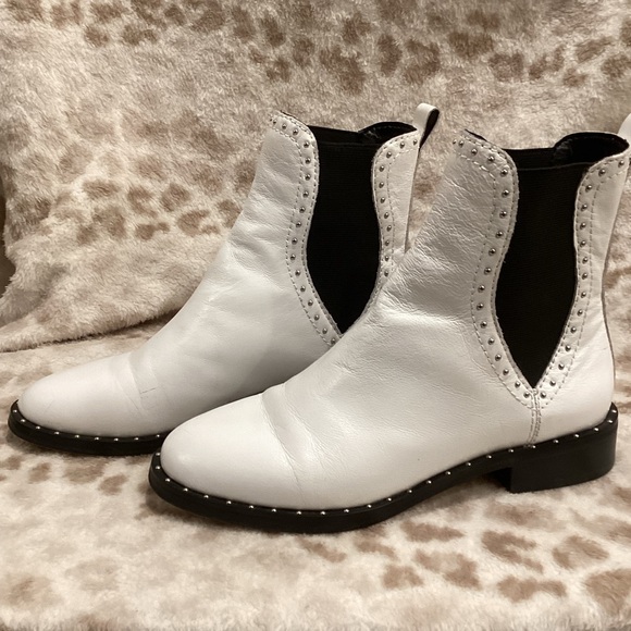 Rebecca Minkoff Chelsea Sabeen White Ankle Leather Studded Boots, Size 6 1/2 - Picture 5 of 15
